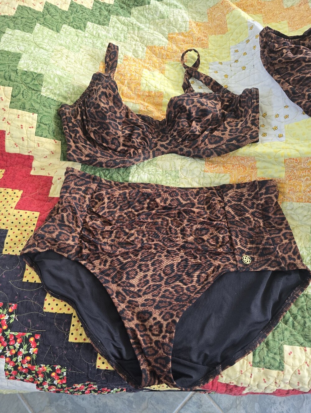 High-Waist Leopard Print Swim Set - Brown
